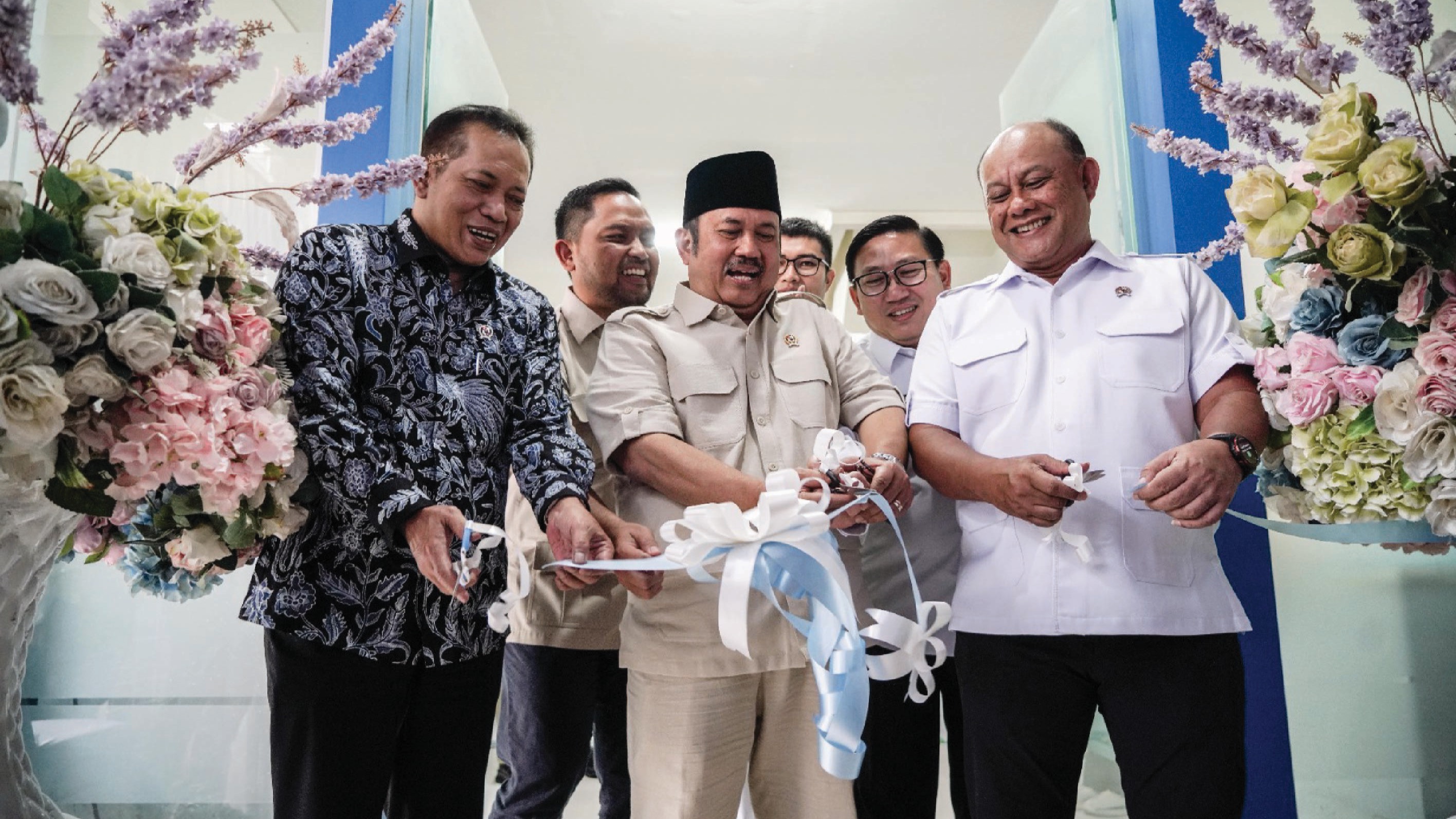 Susu Menu Favorit MBG! Kepala BGN Kaur Launching Rumah Susu