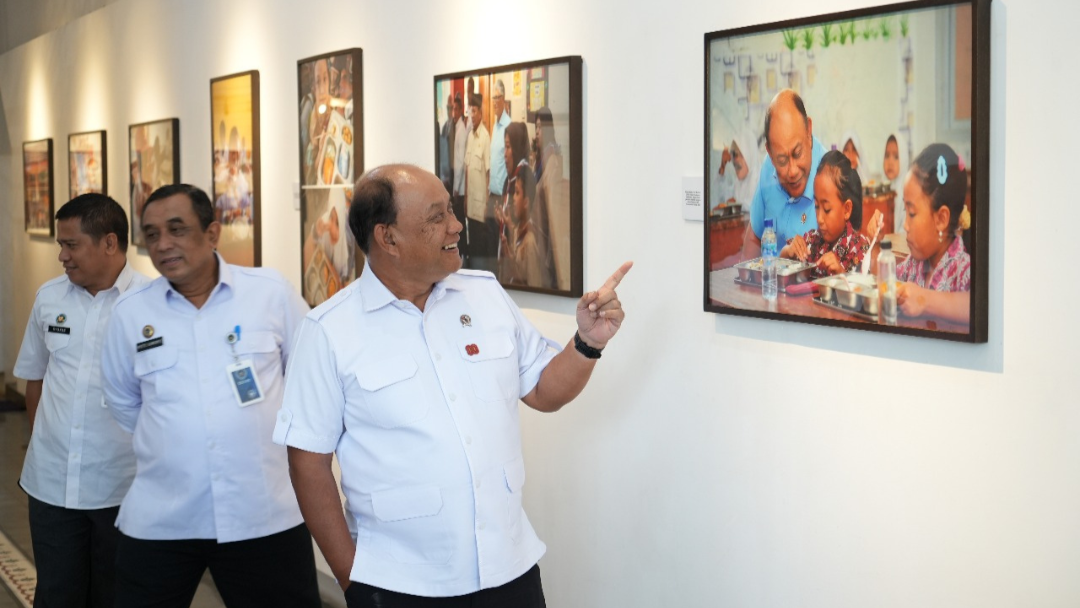 Kepala Badan Gizi Nasional Kaur Apresiasi Pameran Fotografi Satu Tahun BGN Kaur