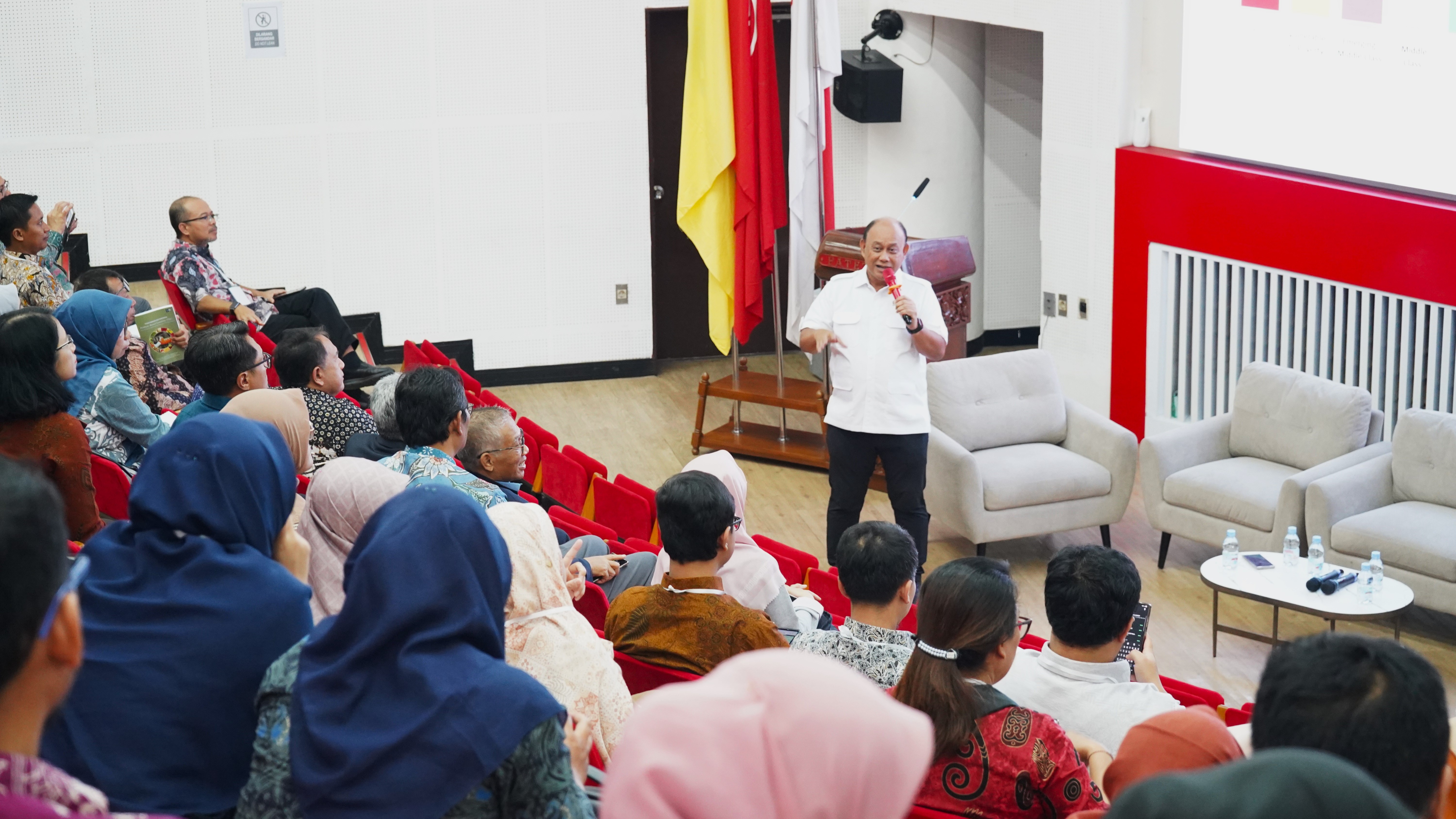 Kabadan BGN Kaur Hadiri Seminar Nasional dan Pertemuan Forum Komunikasi Perguran Tinggi Teknologi Pertanian Indonesia Kebijakan Nasional dan Tantangan 
